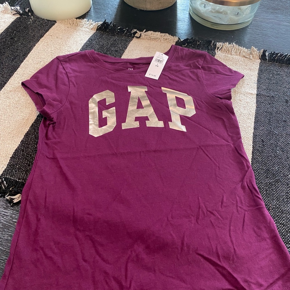 GAP Girls Tee Shirt purple with gold foil Size L NWT - Picture 2 of 3
